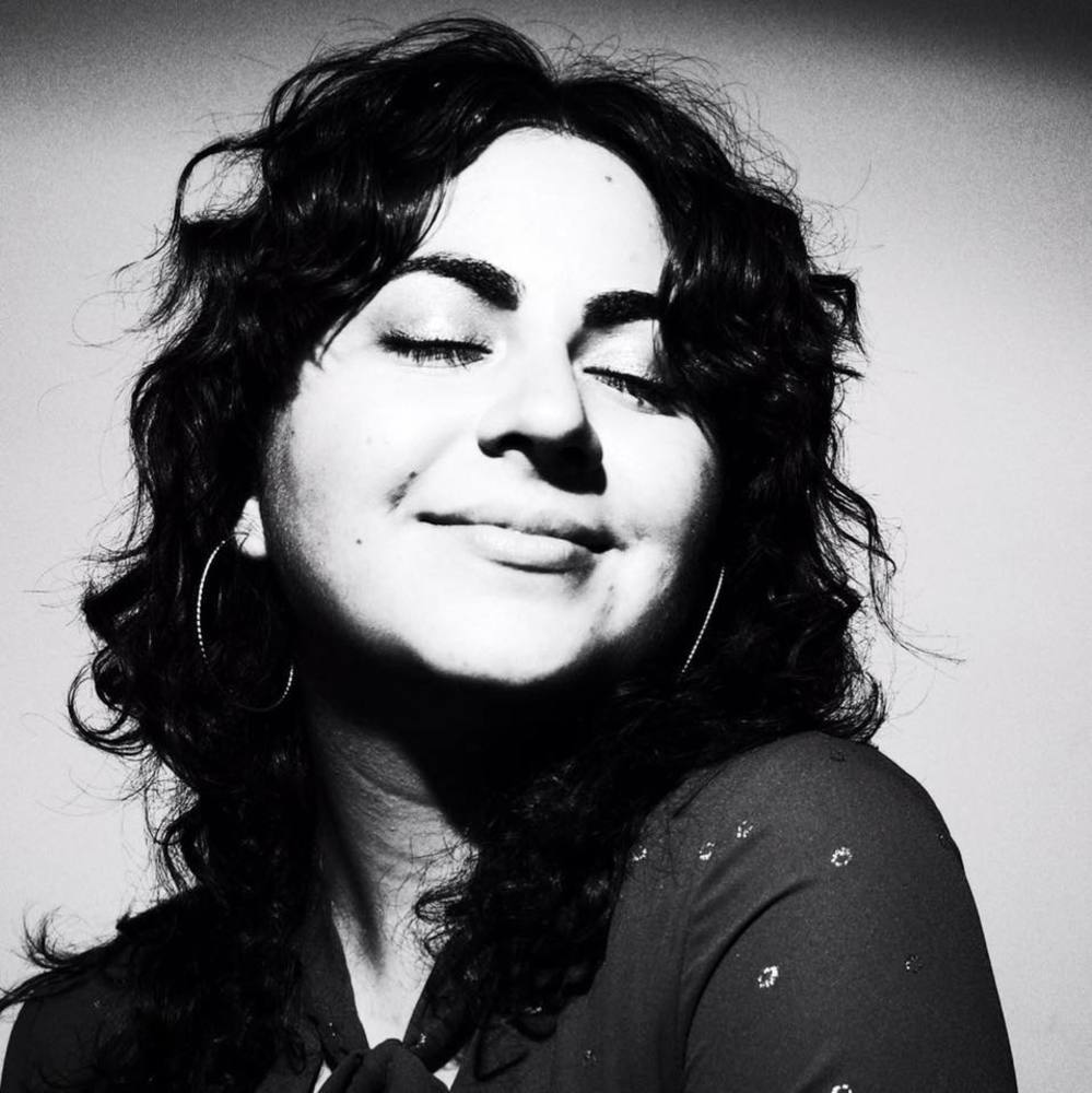 Meet your Posher, Laila